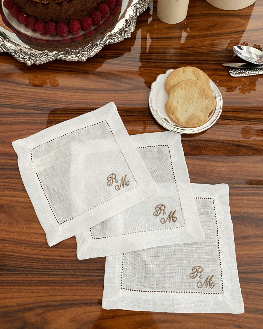 Customizable Linen Cocktail Napkin, White