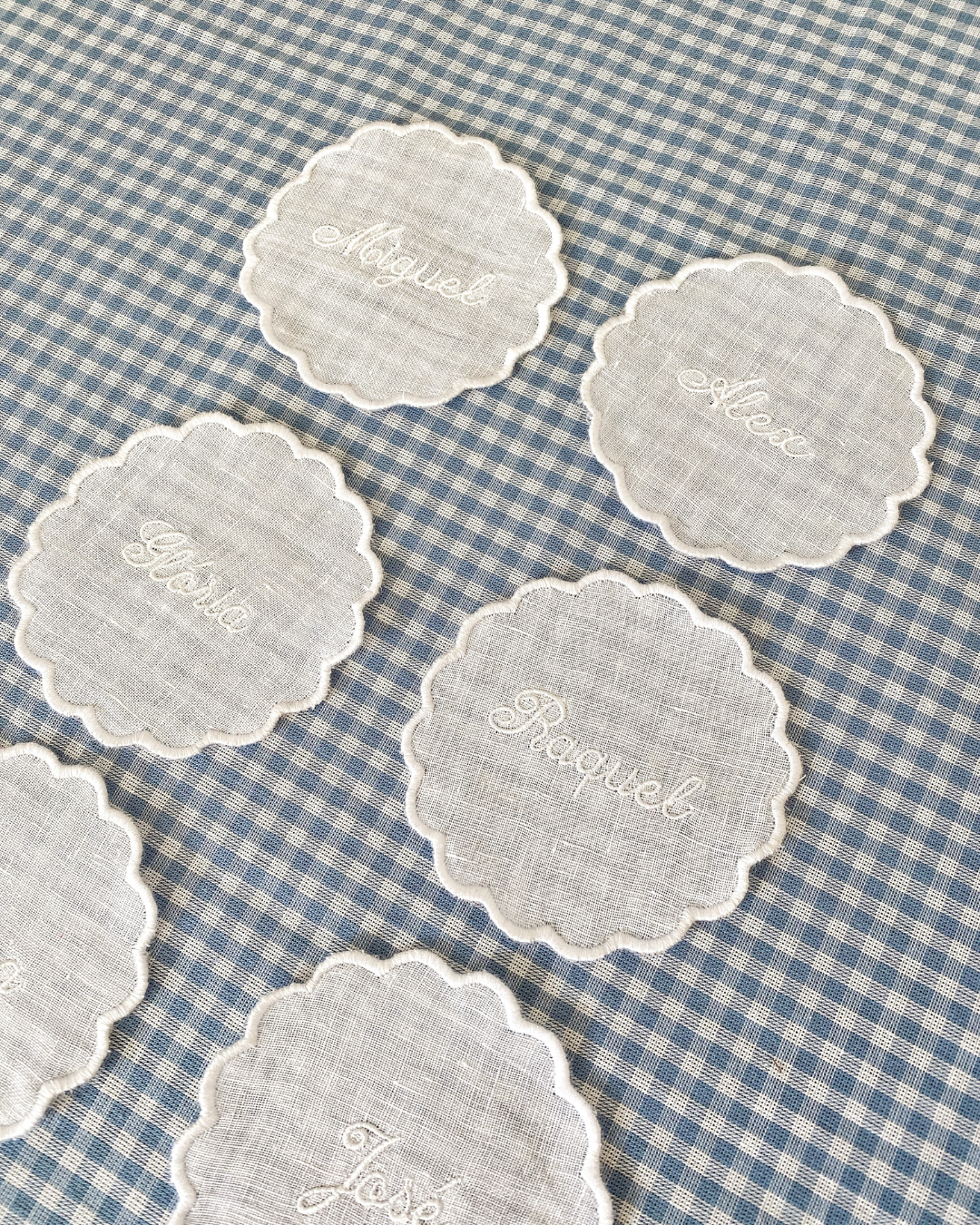 Customizable Scallop Coaster, White