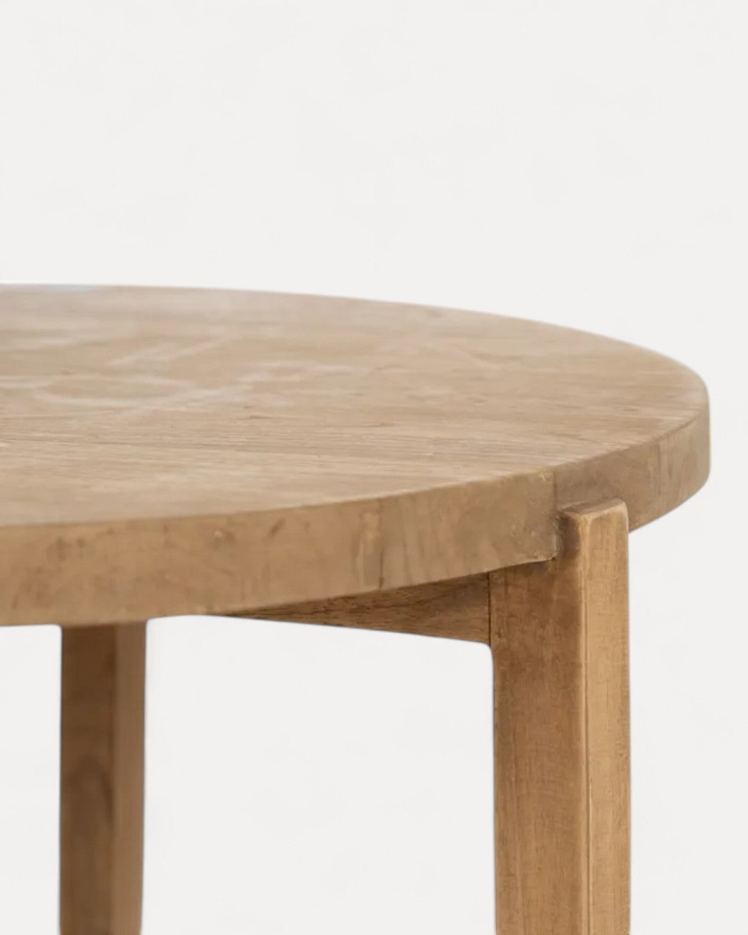 Mesa de centro Luca em madeira mindi, 80 × 80 × 40 cm