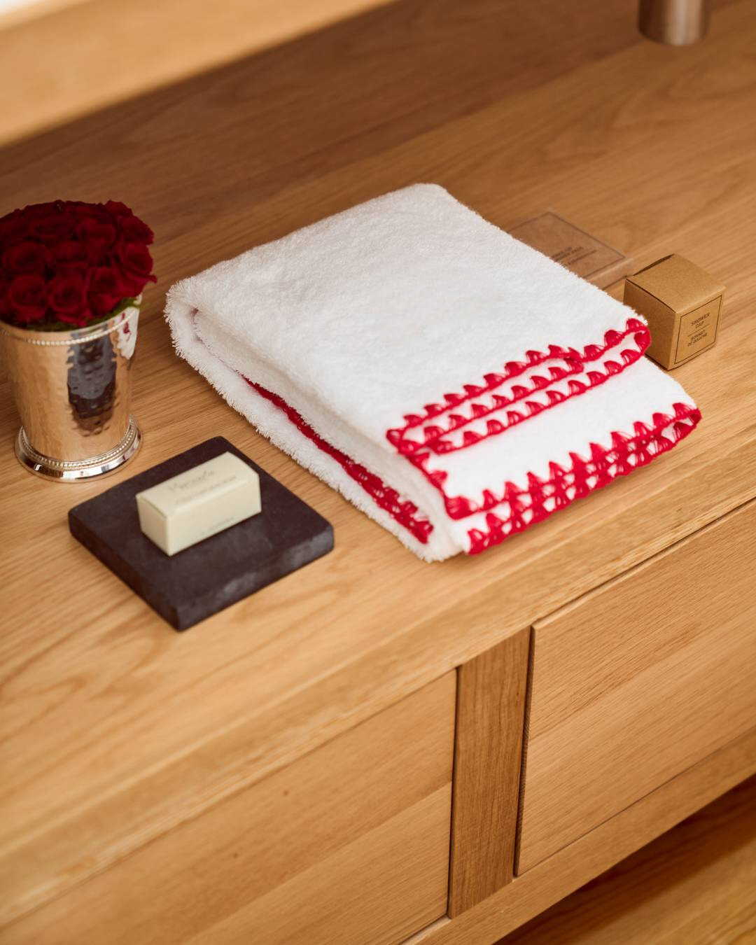 White and Red Shell Bath Towel 