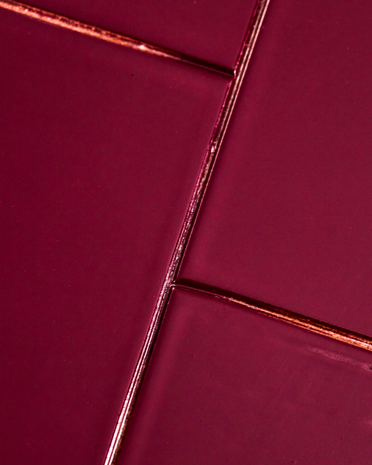 Prisma Bordeaux coffee table, 100 x 100 x 44 cm