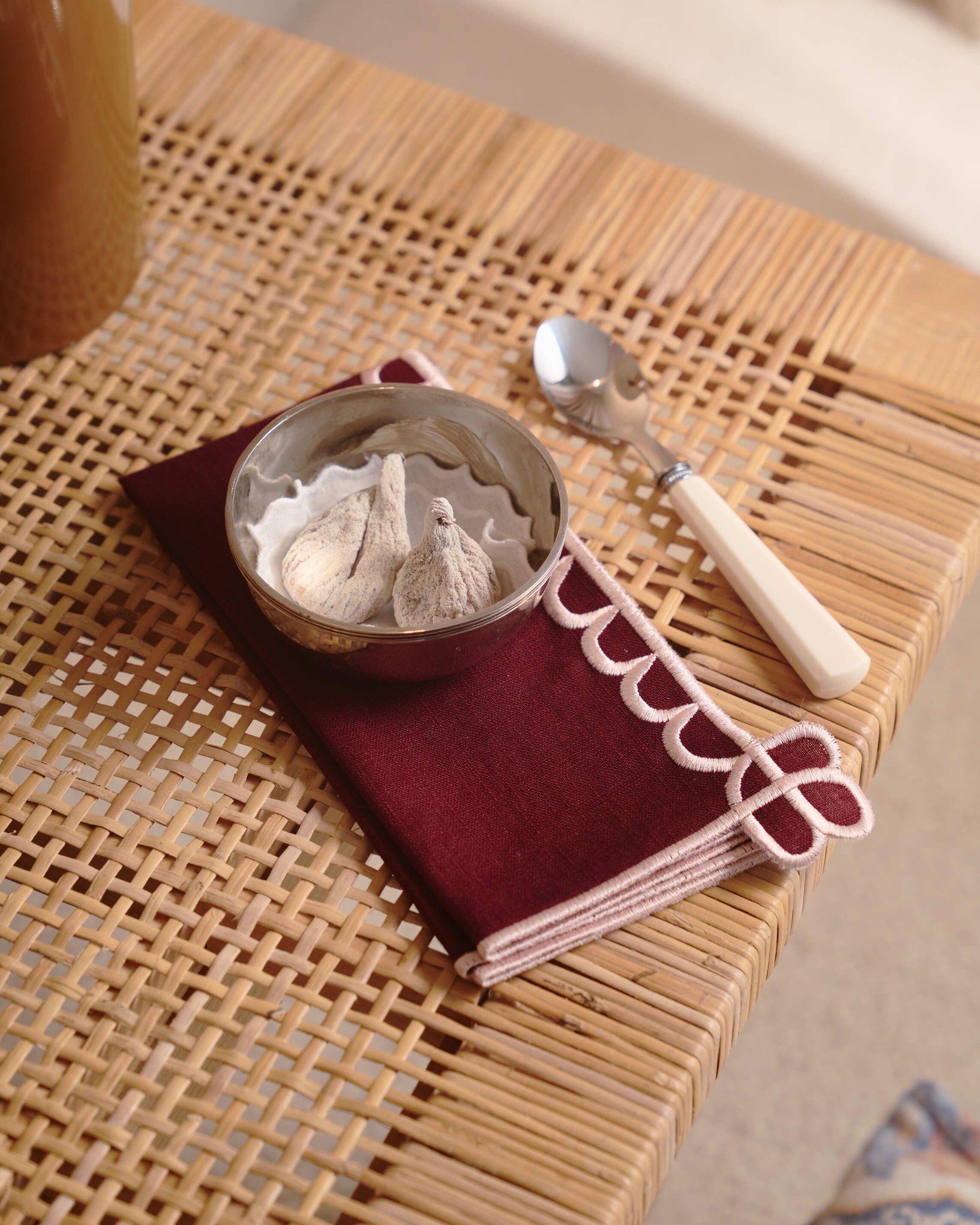 Belle Nuit Napkin, Bordeaux with Salmon