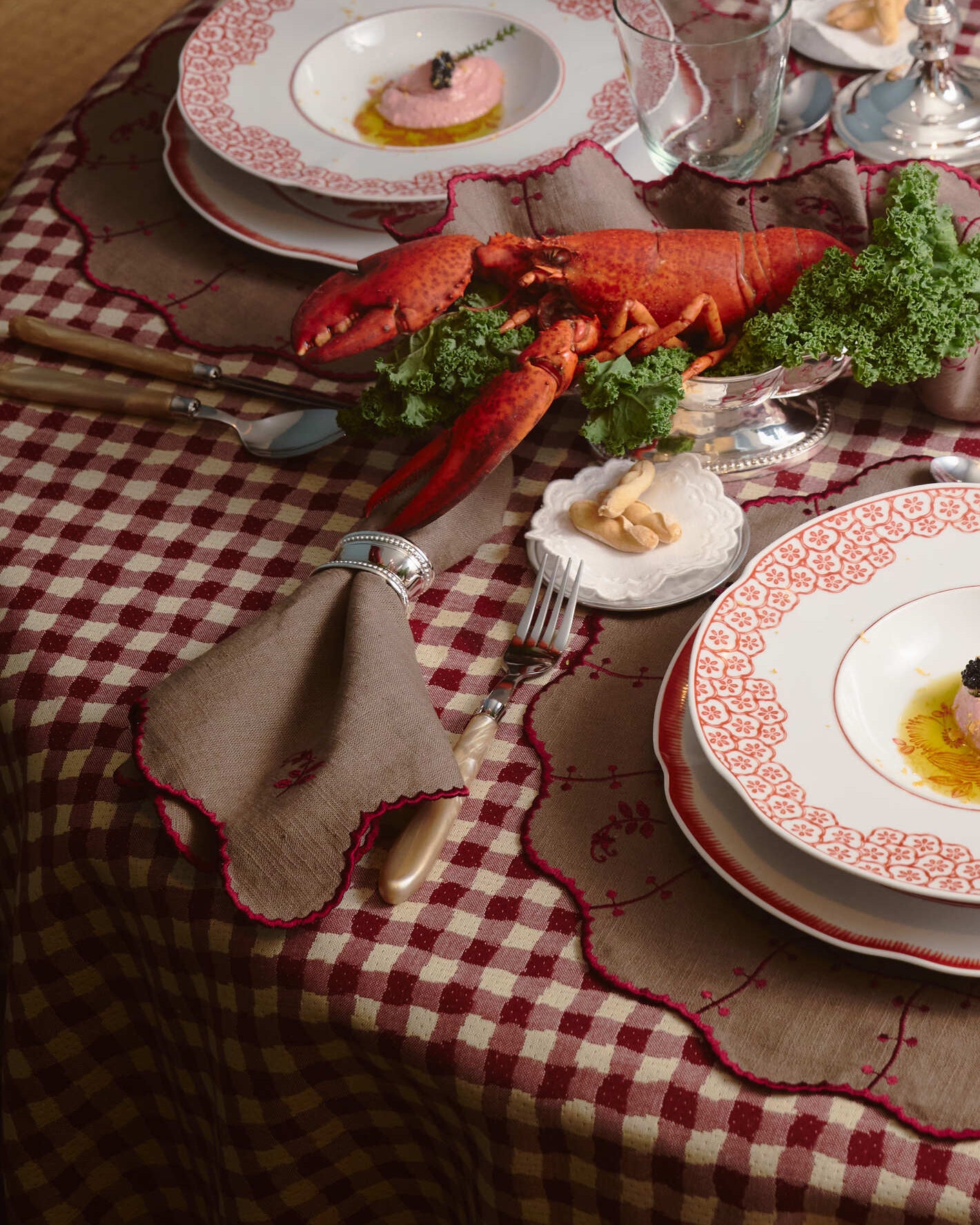 Jasmine Napkin, Brown with Bordeaux