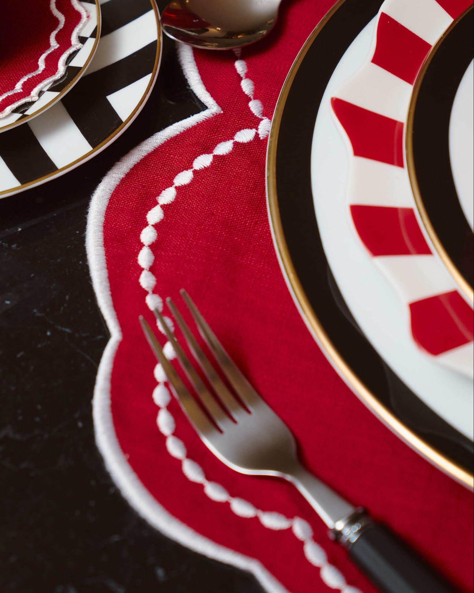 Placemat Mimosa, Red with White