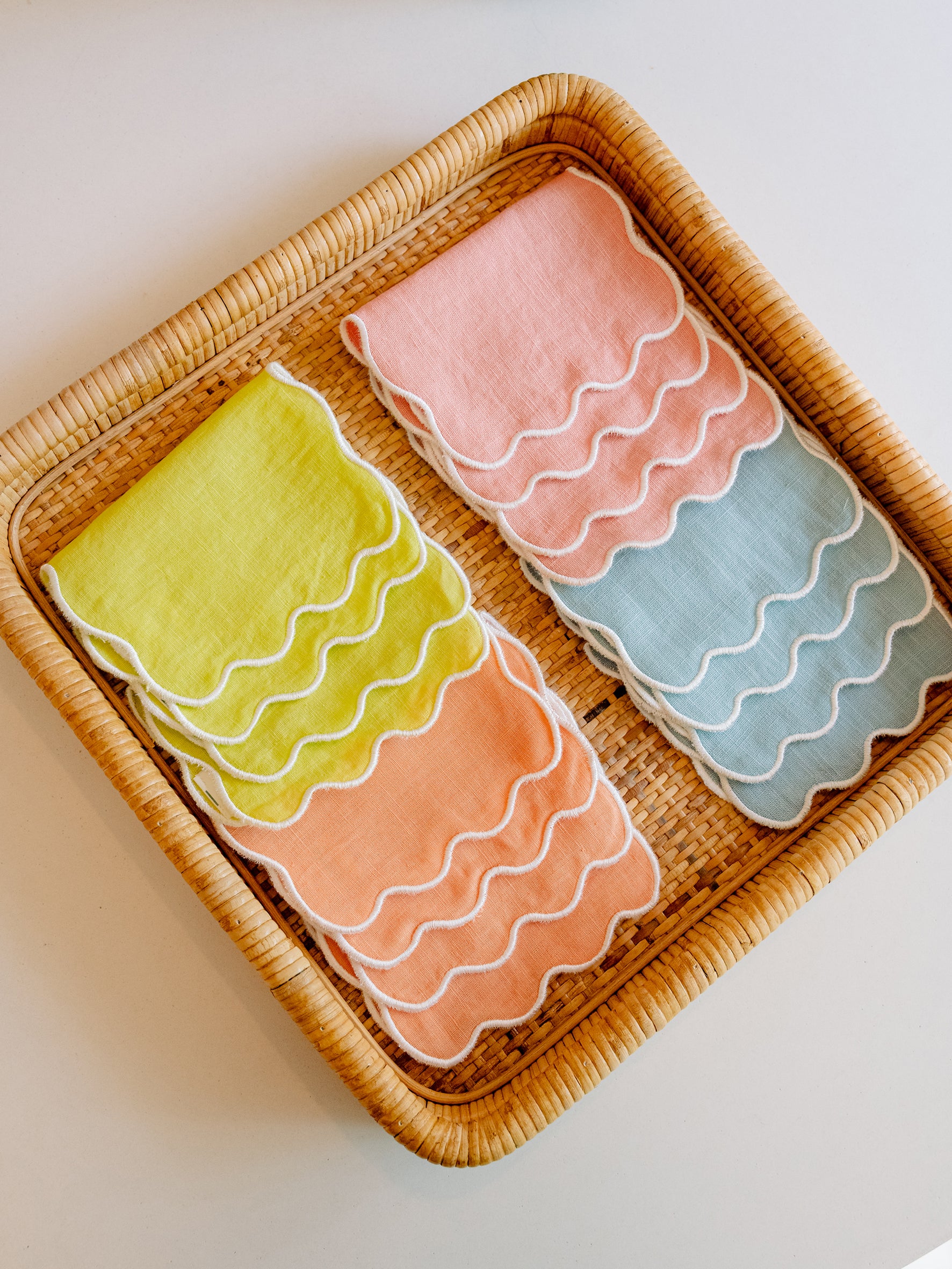 Palm Salmon Cocktail Napkin with Raw