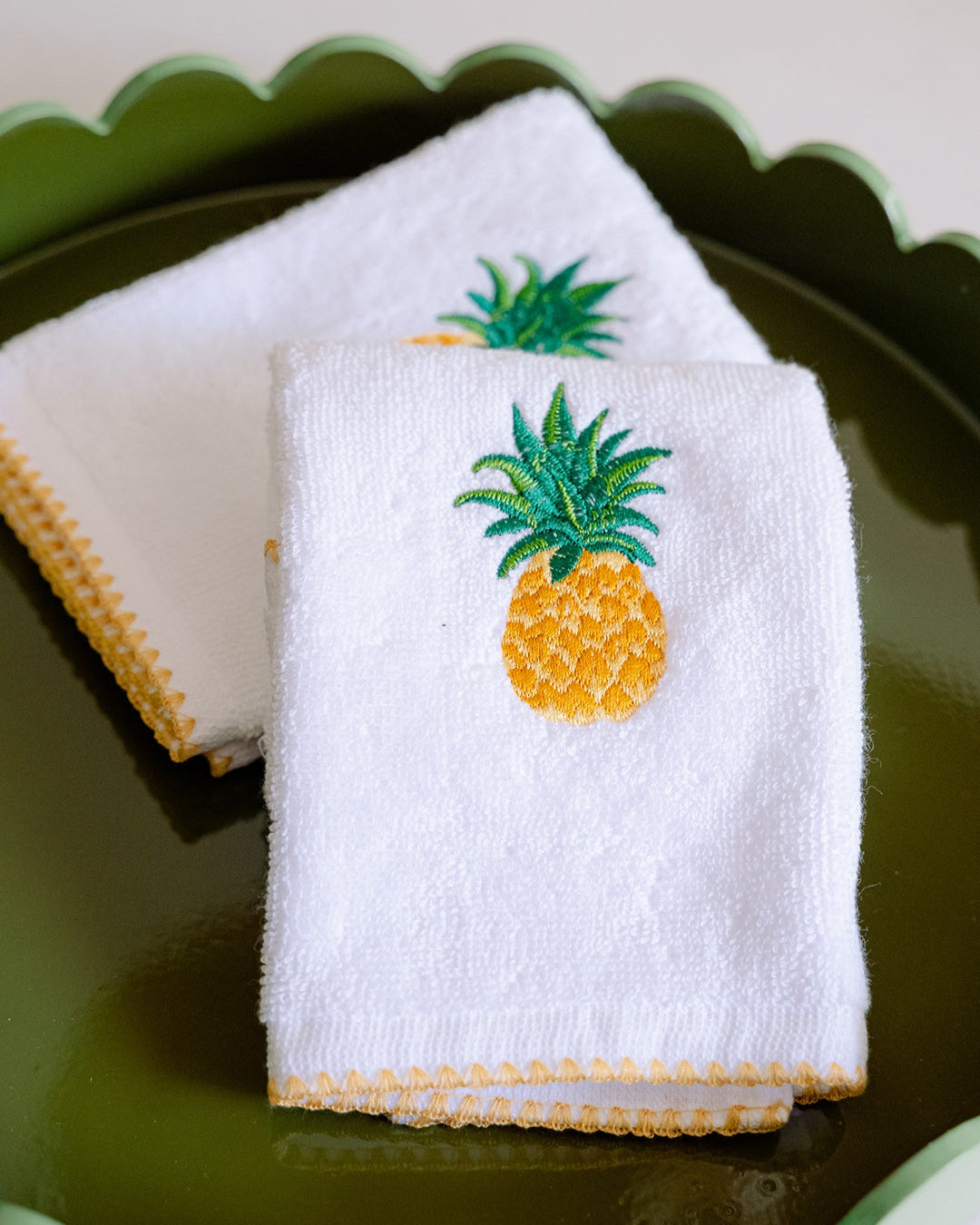 Toalhete de Mãos Concha com Ananás