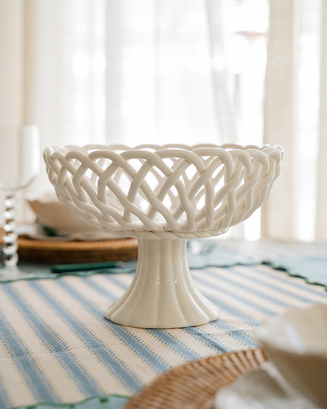 Cesto Imperial com Pé em Porcelana Branco, Ø: 25,5 cm A: 17 cm