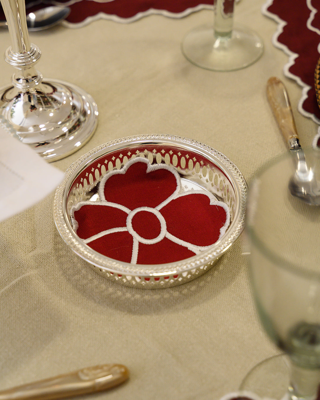 Base gobelet/pain Daisy, Rouge