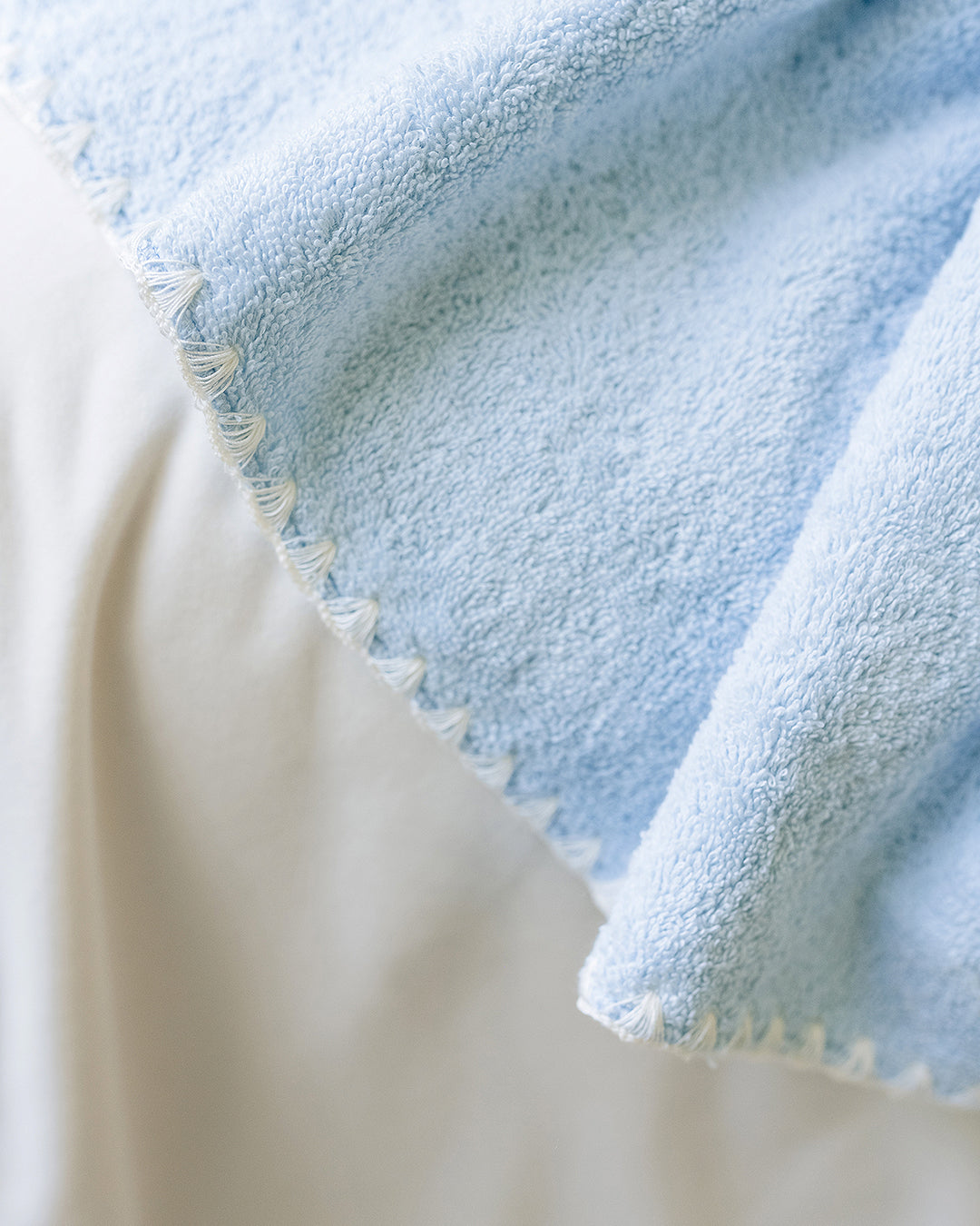 Concha Bath Towel, Blue