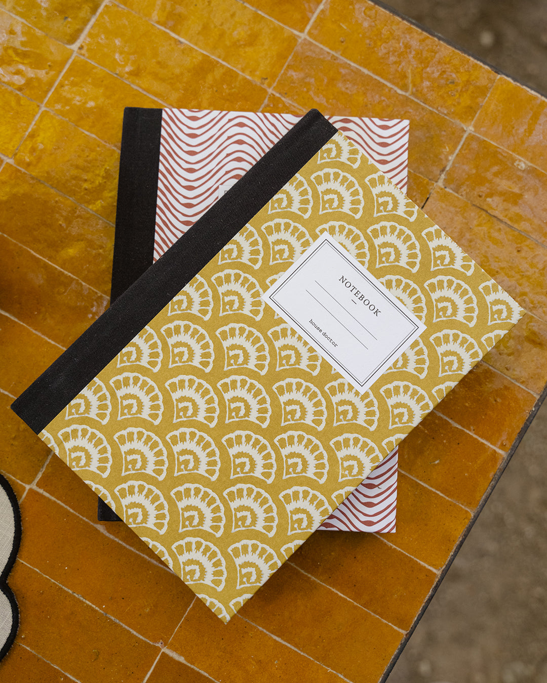 Notebook Oliva, em tons de mostarda, 21×15×1,5 cm