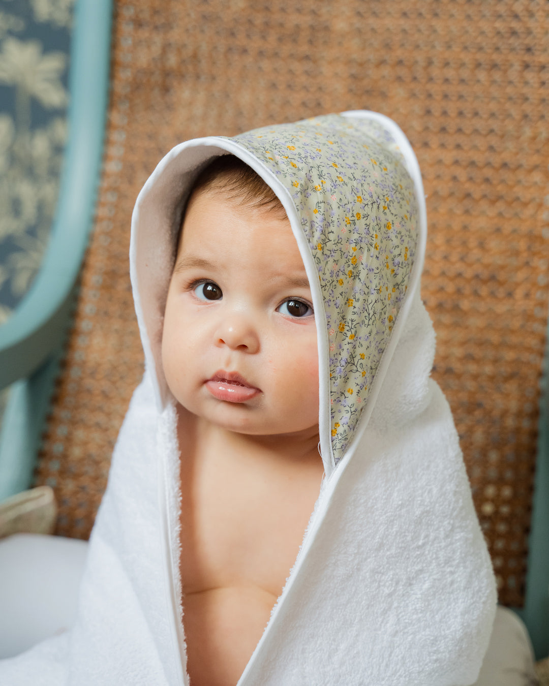 Toalla de baño para bebé con flores, verde