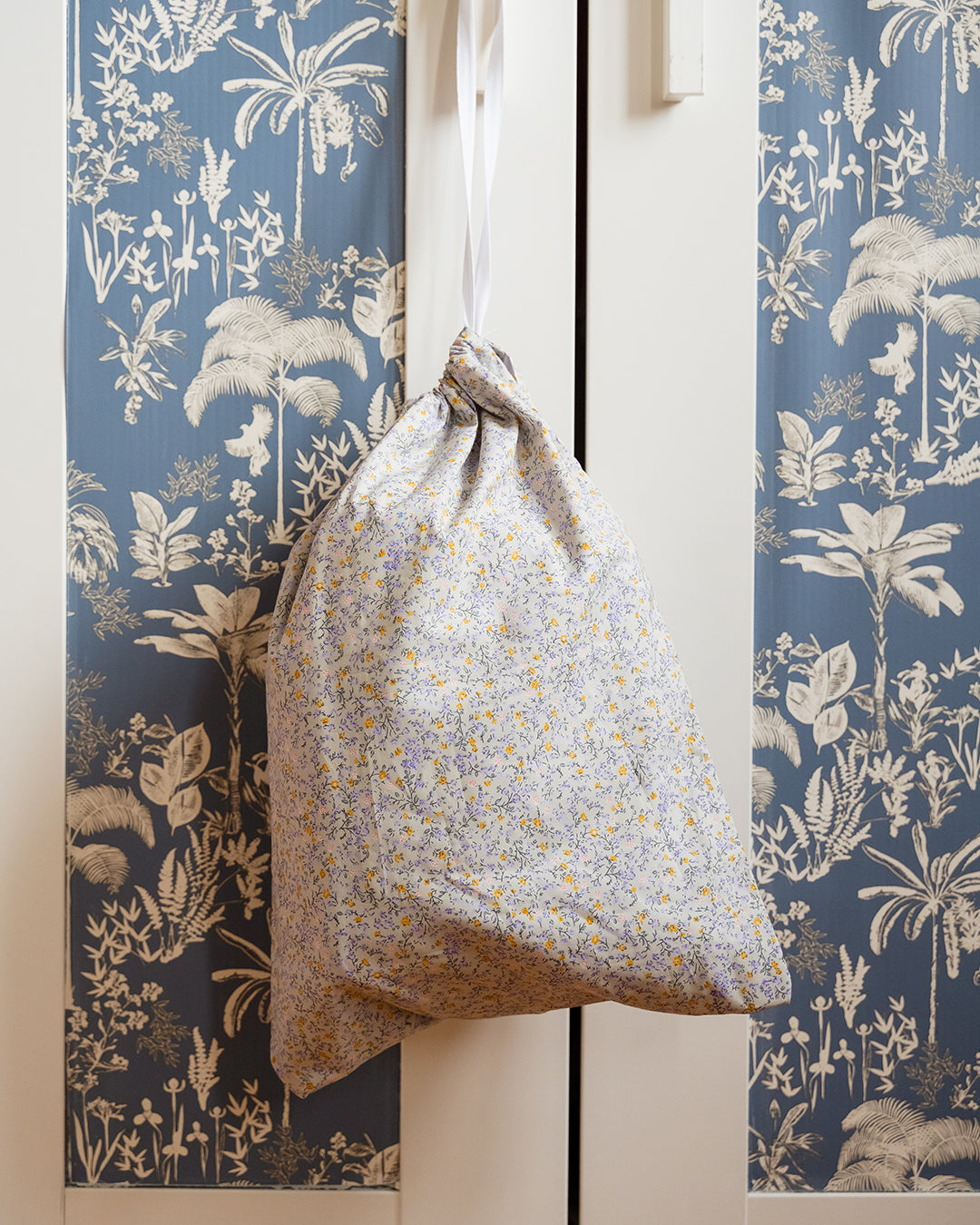 Saco para Guardar Ropa Flores, Blanca