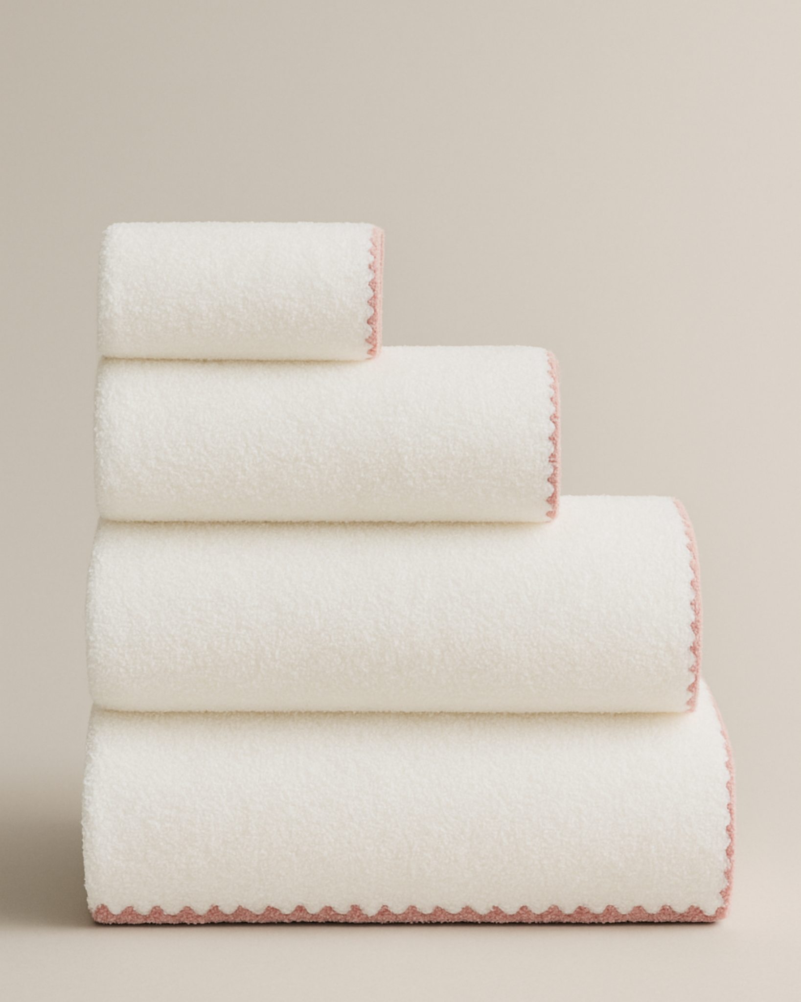 Serviette de bain coquillage blanc avec rose