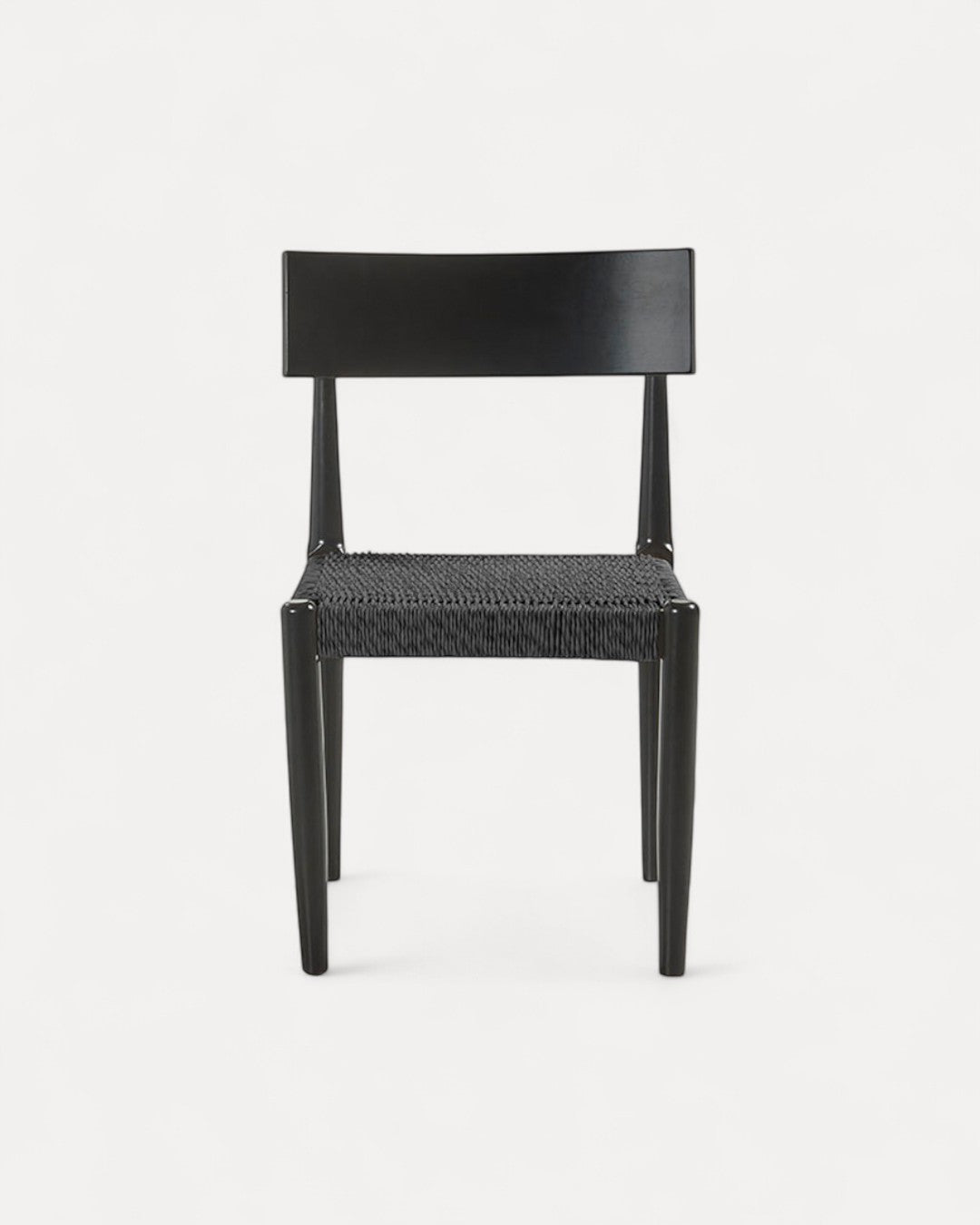 Cadeira Manori em madeira natural preta, 50×48×77,5 cm