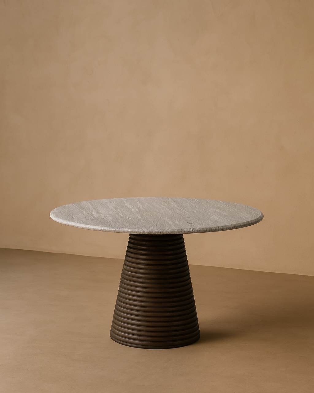 Mesa de jantar Petra em madeira de manga e mármore, 115 x 155 x 76 cm